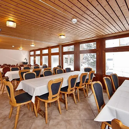 Hotel Basic 2*