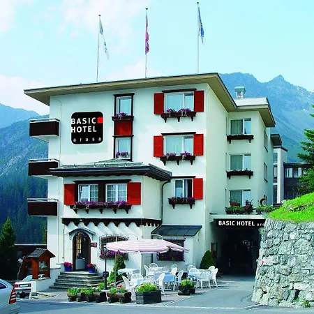 Hotel Basic 2*
