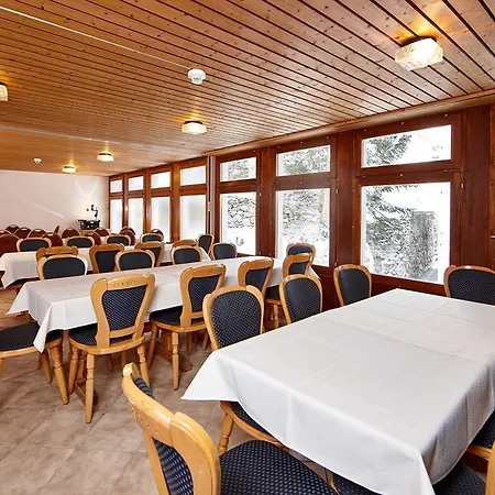 Basic Hotel Arosa Hotel 2*