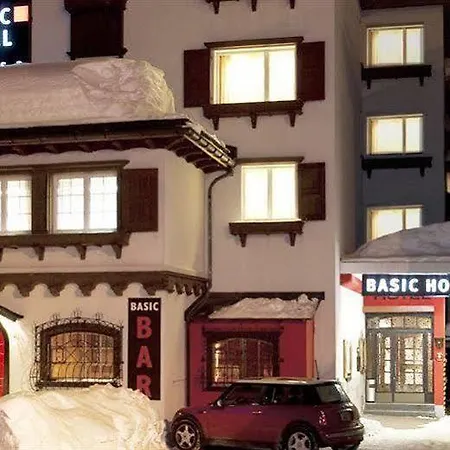 Basic Hotel Arosa 2*
